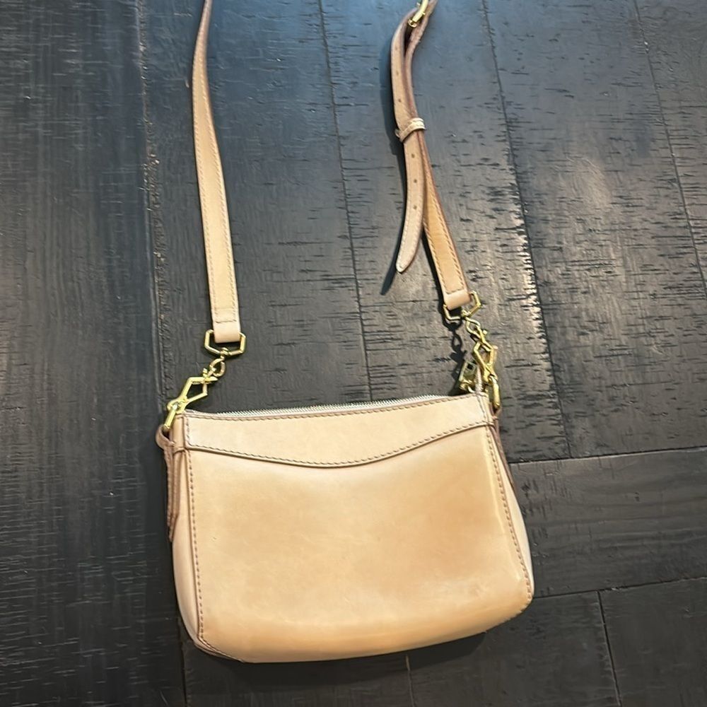 J. Crew Cream Tan Leather Crossbody Classy Gold Hardware Crossbody Bag Purse‌‌‌‍ - Picture 5 of 16